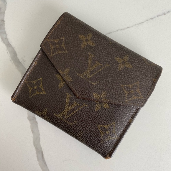 Vintage Authentic Louis Vuitton Monogram Wallet - Picture 2 of 7
